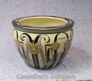 单艺术风格的意大利陶瓷花盆 fieravino