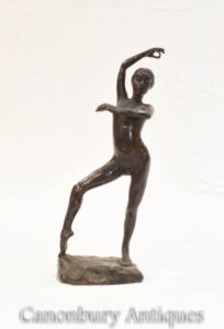Обнаженная нимфа-танцовщица Бронзовая статуэтка Этрусское искусство