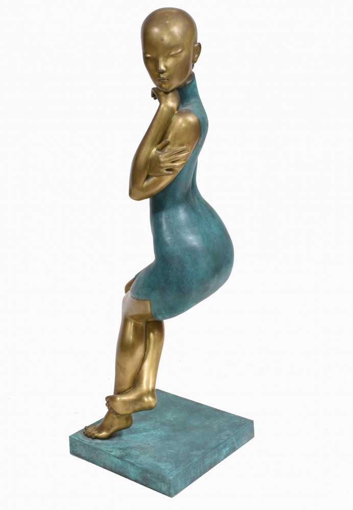 Бронзовая женская статуэтка в стиле ар-деко, большая фигурка