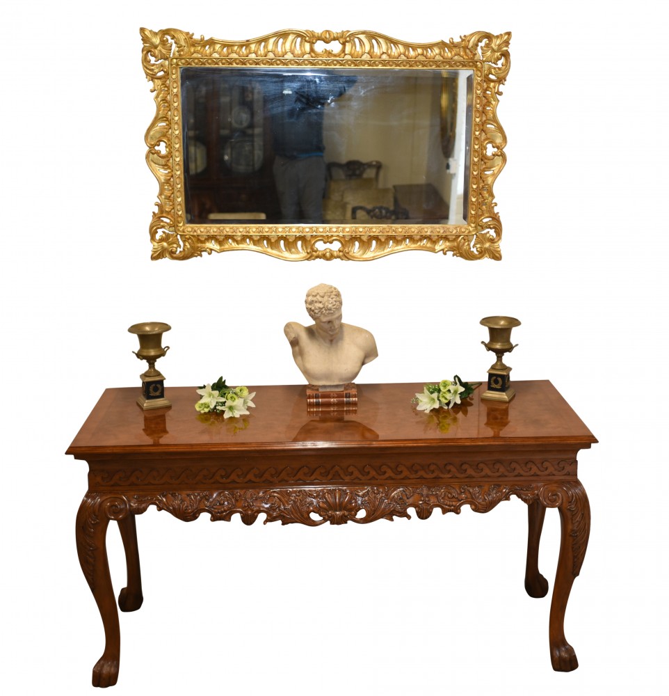 Консольный стол Георга II из орехового дерева, ручная резьба, зал